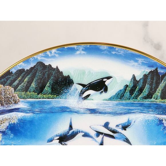 Underwater Paradise Sunlit Glow Year 1991 Porcelain 8" Home Decor Plate Robert - Picture 3 of 11
